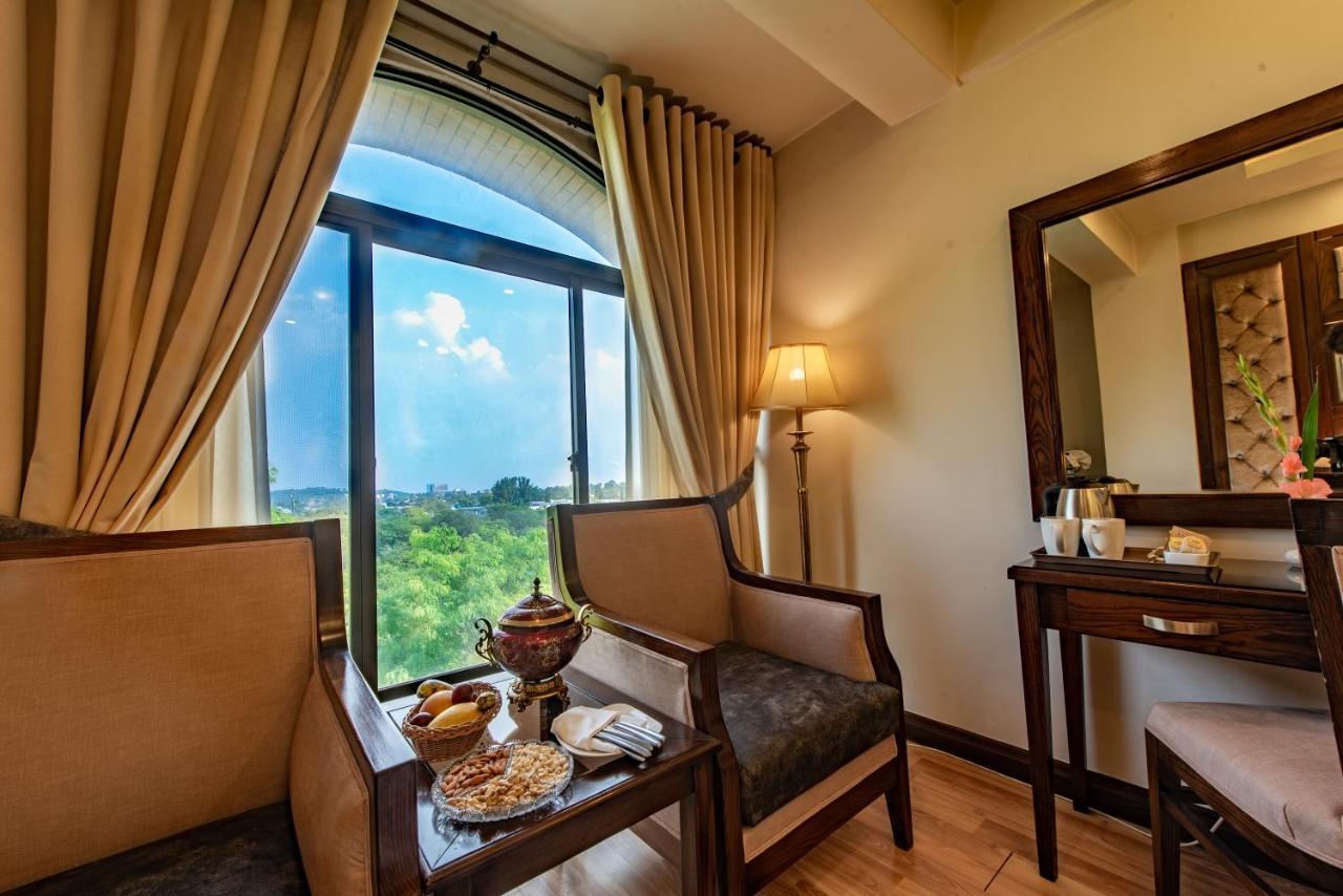 Envoy Continental Hotel Islamabad Zewnętrze zdjęcie