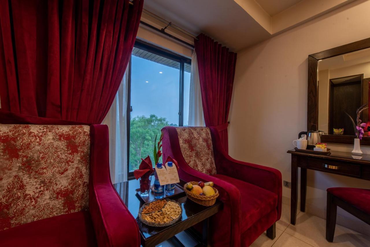 Envoy Continental Hotel Islamabad Zewnętrze zdjęcie