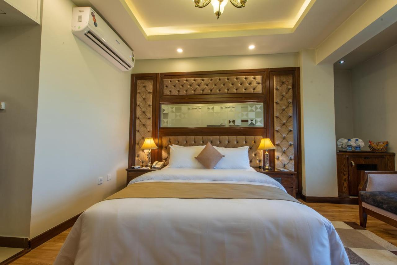 Envoy Continental Hotel Islamabad Zewnętrze zdjęcie