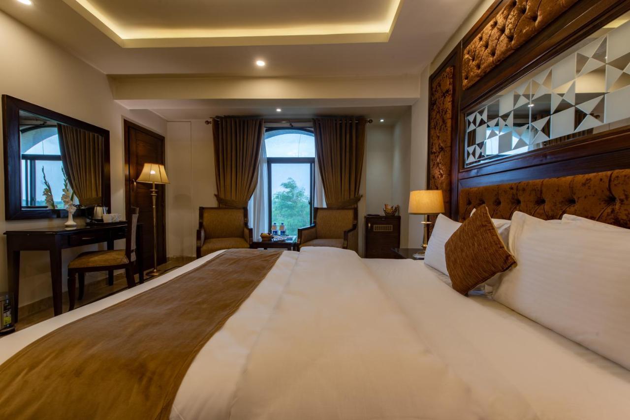Envoy Continental Hotel Islamabad Zewnętrze zdjęcie