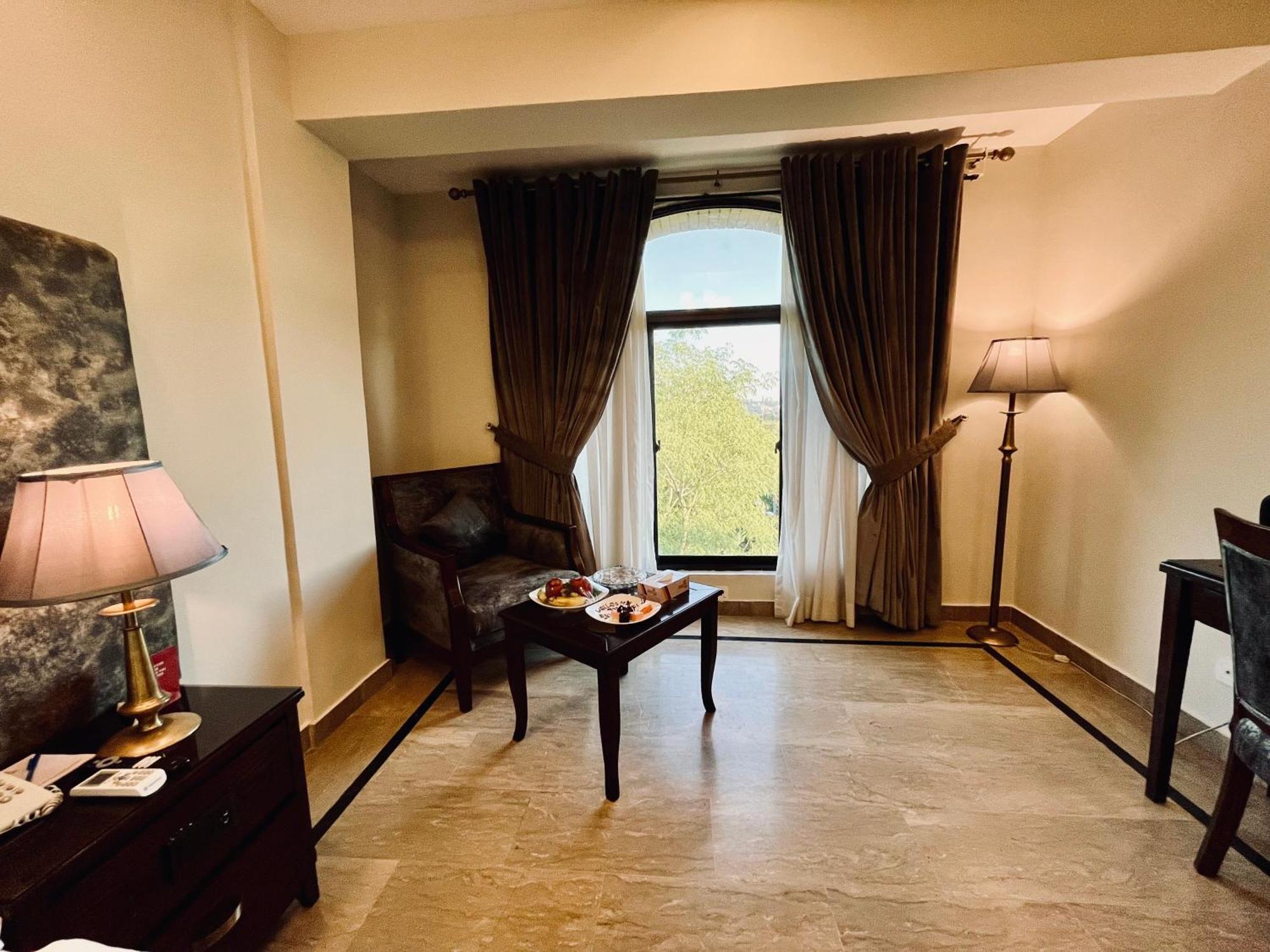 Envoy Continental Hotel Islamabad Zewnętrze zdjęcie