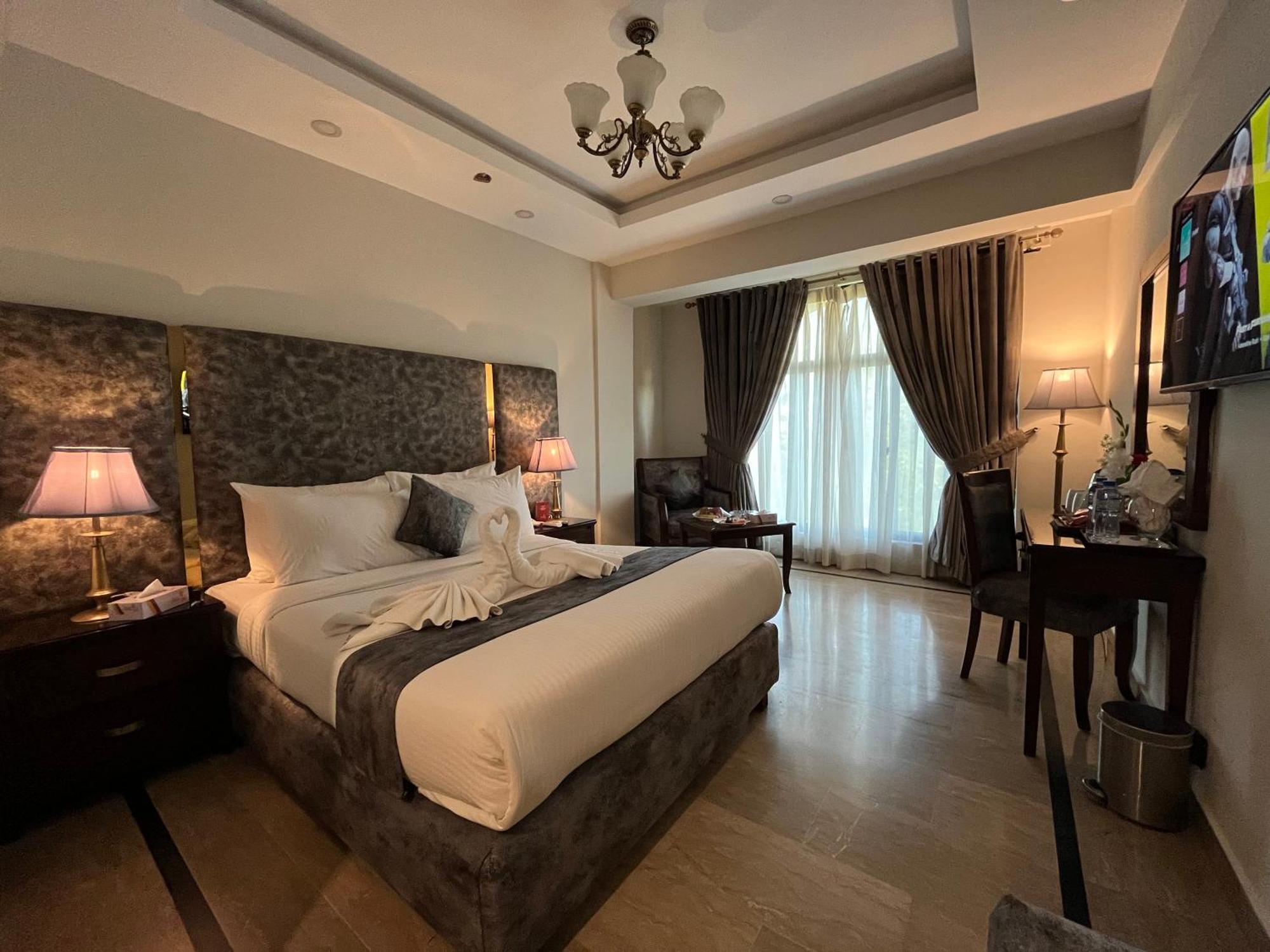Envoy Continental Hotel Islamabad Zewnętrze zdjęcie